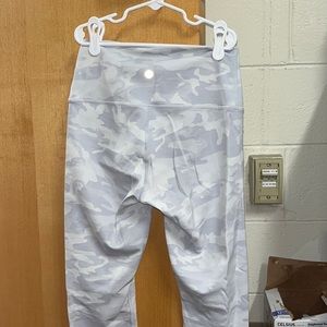Wunder Under Leggings 25inch (ribbed camo)